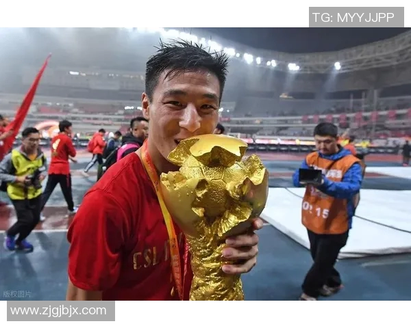 中超赛场再现传奇武磊精彩表现助力球队夺冠荣耀