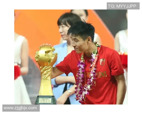 中超赛场再现传奇武磊精彩表现助力球队夺冠荣耀 中超赛场再现传奇武磊精彩表现助力球队夺冠荣耀