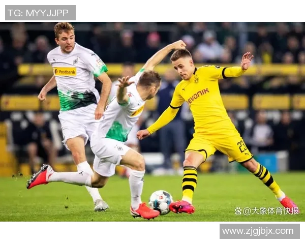 奥格斯堡逆转胜门兴,德甲榜上升至第六,展现强劲实力 奥格斯堡逆转胜门兴,德甲榜上升至第六,展现强劲实力