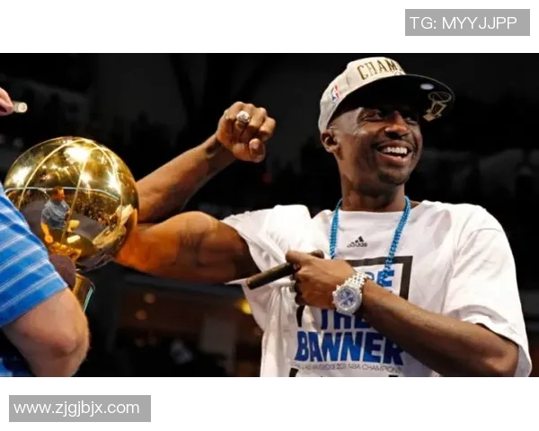 爵士队主帅斯奈德荣膺西部月最佳教练，成为篮球界新风标